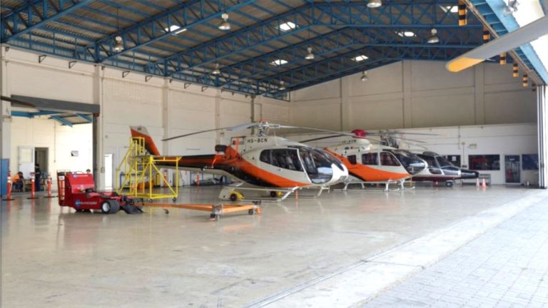 Helicopter-Hangar